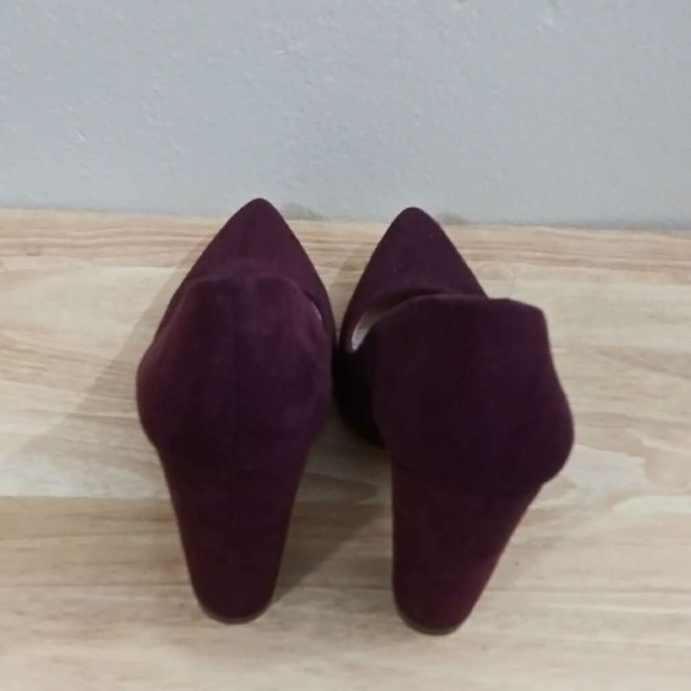 JustFab Shoe - Picture 2 of 4